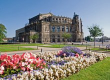 Dresden Sachsen Deutschland © elxeneize - shutterstock.com