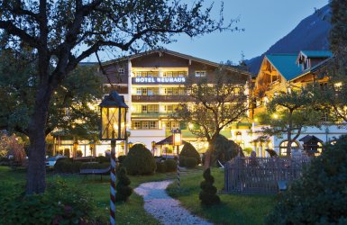 Mayrhofen Österreich © Alpendomizil Neuhaus