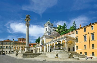 Udine Friaul Julisch Venetien Italien © Pecold - stock.adobe.com