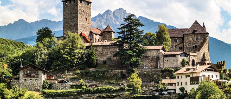 Dorf Tirol Meraner Land Südtirol Italien+ © Frank Krautschick - stock.adobe.com