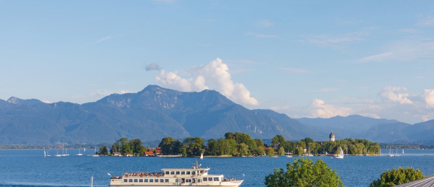 Fraueninsel Chiemsee Bayern Deutschland © Jochen Netzker-fotolia.com