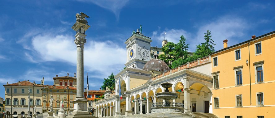 Udine Friaul Julisch Venetien Italien © Pecold - stock.adobe.com